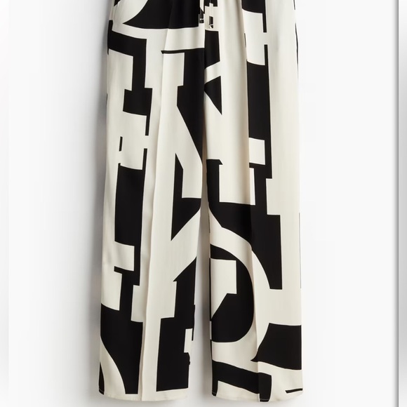 H&M Pants - H&M Black and White Geometric Trousers